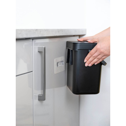 Artikelbild 4 für WENKO Tago Mülleimer 5,0 l schwarz, Artikelnummer 811461