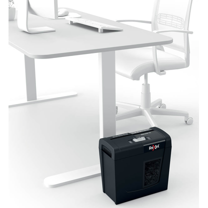 Artikelbild 3 für Rexel Secure X6 Aktenvernichter mit Partikelschnitt P-4, 4 x 40 mm, bis 6 Blatt, schwarz, Artikelnummer 437242