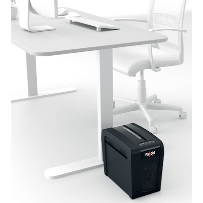 Artikelbild 3 für Rexel Secure X6-SL Aktenvernichter mit Partikelschnitt P-4, 4 x 40 mm, bis 6 Blatt, schwarz, Artikelnummer 437253