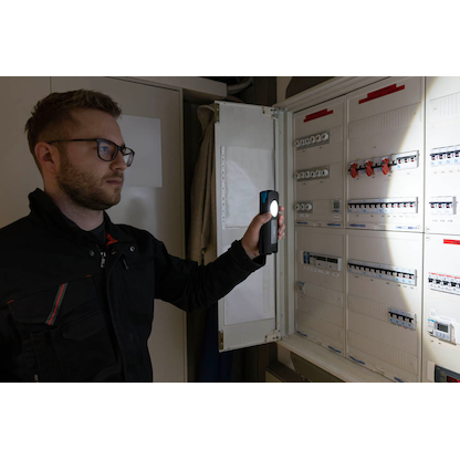 Artikelbild 3 für ANSMANN WL1500R Pocket Flex LED Handleuchte schwarz 17,1 cm, Lichtfarbe Hauptlicht 6000K und Zusatzlicht, Artikelnummer 173959