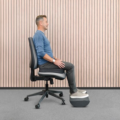 Artikelbild 3 für Fellowes Sitzkissen Breyta™ schwarz 43,0 x 43,0 cm, Artikelnummer 533629