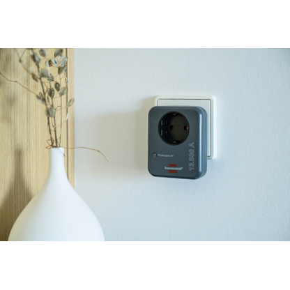 Artikelbild 2 für brennenstuhl Überspannungsschutzadapter, Artikelnummer 847158