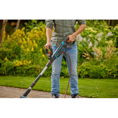 Artikelbild 6 für GARDENA AquaBrush Universal 04/18V P4A Ready-To-Use Set Akku-Terrassenreiniger-Set 18,0 V, mit 1 Akku, Artikelnummer 499149