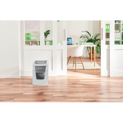 Artikelbild 8 für AKTION: LEITZ IQ Autofeed Small Office 100 Aktenvernichter mit Partikelschnitt P-4, 4 x 28 mm, bis 100 Blatt, grau, Artikelnummer 420483
