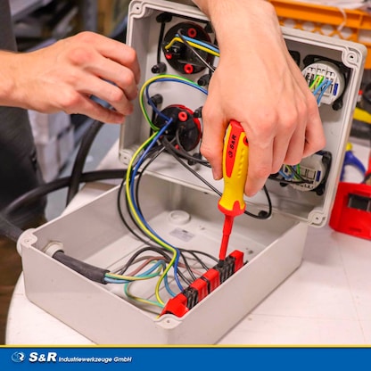 Artikelbild 2 für S&R Schraubenausdreher-Set VDE Elektriker 250.681.307 PH 0 75mm, PH 1 75mm, PH2 100mm, SL 3,0 80mm, SL 5,5 125mm, SL 6,5 150mm, Artikelnummer 390338