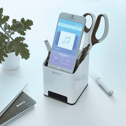 Artikelbild 3 für AKTION: LEITZ Stiftehalter WOW Duo Colour perlweiß/schwarz Polystyrol 2 Fächer 9,0 x 10,1 x 10,0 cm mit Prämie nach Registrierung, Artikelnummer 644298