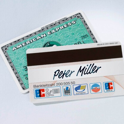 Artikelbild 6 für 4 STAEDTLER Lumocolor Folienstifte schwarz 0,4 + 0,6 + 1,0 + 2,5 mm permanent, Artikelnummer 455279