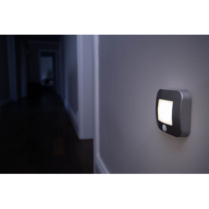 Artikelbild 4 für LEDVANCE LED-Außenleuchte mit Dämmerungssensor und Bewegungsmelder NIGHTLUX Hall, silber 0,25 W, Artikelnummer 916573