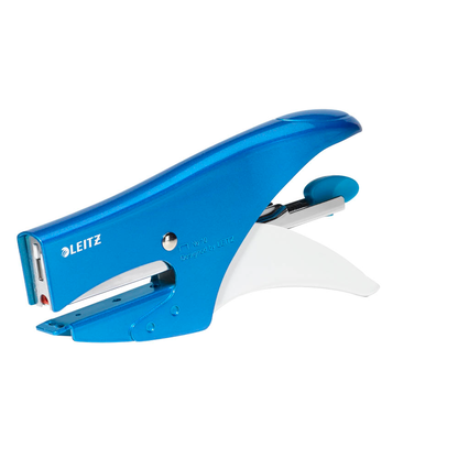 Artikelbild für AKTION: LEITZ Heftzange 5531 WOW blau-metallic mit Prämie nach Registrierung, Artikelnummer 280735