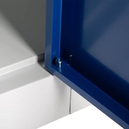 Artikelbild 4 für LÜLLMANN Putzmittelschrank 510721 enzianblau, lichtgrau 60,0 x 50,0 x 180,0 cm, aufgebaut, Artikelnummer 182438