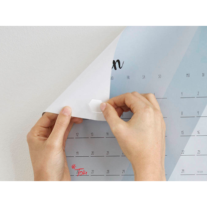 Artikelbild 6 für tesa TACK XL doppelseitige Klebepads für max. 20 g 2,0 x 2,4 cm, 36 St., Artikelnummer 332003