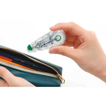 Artikelbild 3 für Tombow Korrekturroller MONO AIR 4,2 mm, Artikelnummer 307830