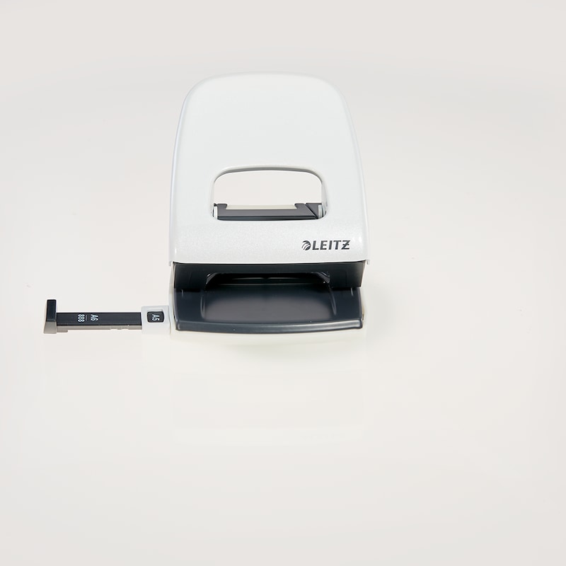 360-Grad-Artikelbild für AKTION: LEITZ Locher NeXXt 5008 WOW pink-metallic mit Prämie nach Registrierung, Artikelnummer 585760