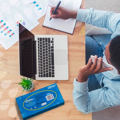 Artikelbild 3 für Kleenex® Kosmetiktücherbox Standard 2-lagig weiß, 24x 100 Tücher, Artikelnummer 628349