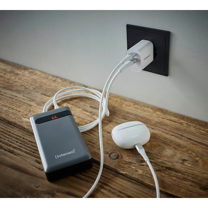 Artikelbild 3 für Intenso W30AC Ladeadapter weiß, 30 Watt, Artikelnummer 191177