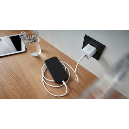 Artikelbild 3 für Intenso W20C Ladeadapter weiß, 20 Watt, Artikelnummer 191157