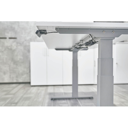 Artikelbild 8 für HAMMERBACHER XDKB19 elektrisch höhenverstellbarer Schreibtisch ahorn rechteckig, C-Fuß-Gestell silber 180,0 x 80,0 cm, Artikelnummer 838173