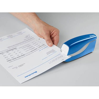 Artikelbild 4 für AKTION: LEITZ Elektrohefter NeXXt Series WOW 5566 blau-metallic mit Prämie nach Registrierung, Artikelnummer 208823