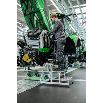 Artikelbild 3 für MUNK Montagetritt 50031 silber 1 Stufen, H: 20,0 cm, Artikelnummer 594368