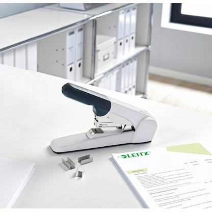 Artikelbild 2 für AKTION: LEITZ Heftgerät 5552 grau mit Prämie nach Registrierung, Artikelnummer 437139