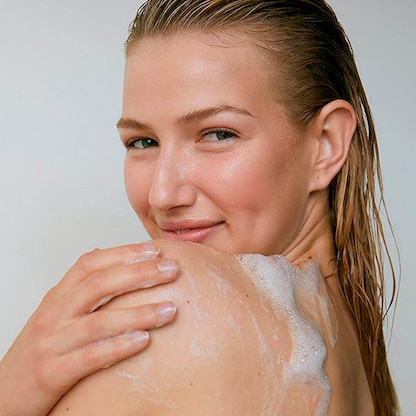 Artikelbild 2 für NIVEA intimo SENSITIVE Intimwaschlotion 250,0 ml, Artikelnummer 577637