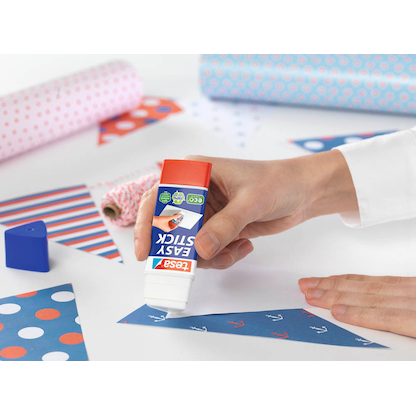 Artikelbild 5 für 2 + 1 GRATIS: 2 tesa EASY STICK ecoLOGO Klebestifte 25,0 g + GRATIS 1 St., Artikelnummer 459899