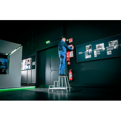 Artikelbild 2 für MUNK Montagetritt 50031 silber 1 Stufen, H: 20,0 cm, Artikelnummer 594368