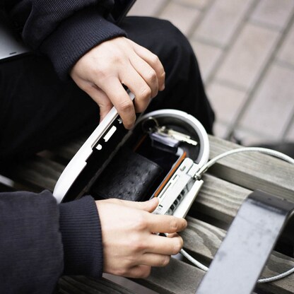 Artikelbild 12 für Master Lock® Tragbarer Tresor 5900EURD dunkelgrau 24,0 x 12,9 x 6,0 cm, Artikelnummer 727497